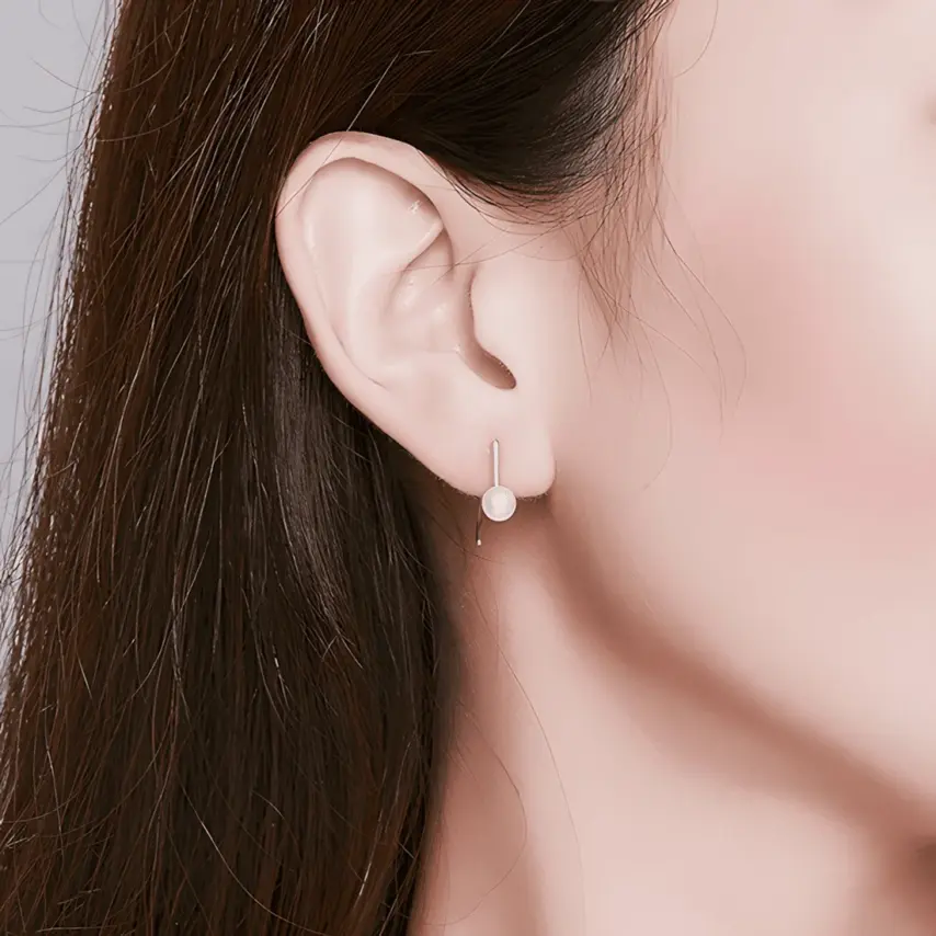 Pendientes de Media Aro con Perlas <myexti><span>Plata de Ley 925, chapada en oro blanco, con perlas naturales</span></myexti> - Imagen 2
