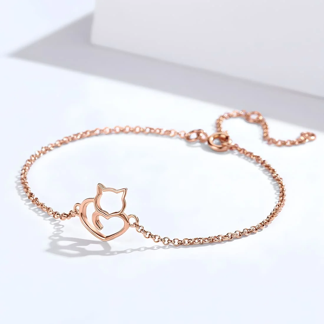 Pulsera con Gato y Corazón <myexti><span>Plata de Ley 925, chapada en oro rosa, con longitud ajustable</span></myexti> - Imagen 3
