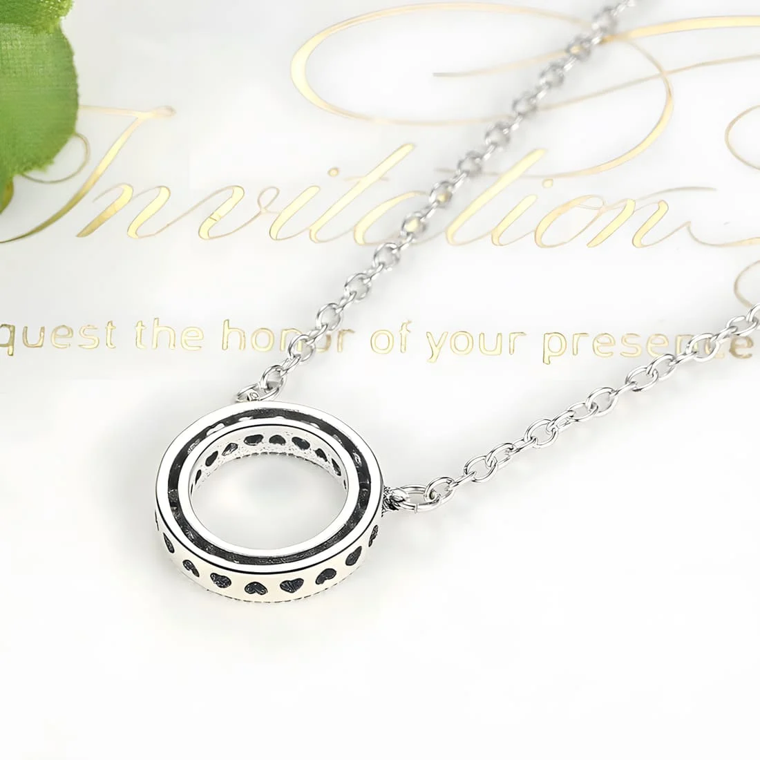 Collar Círculo de Brillo <myexti><span>Plata de Ley 925, chapada en oro blanco, con circonitas y longitud ajustable</span></myexti> - Imagen 4