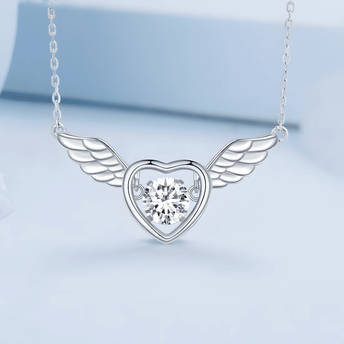 Collar de Corazón Alado <myexti><span>Plata de Ley 925, chapada en oro blanco, con circonitas y longitud ajustable</span></myexti> - Imagen 3