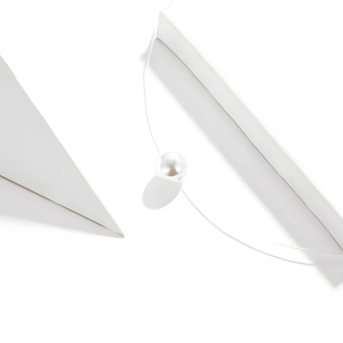 Collar de Lazo con Perla <myexti><span>con perla natural y cierre en Plata de Ley 925 chapada en oro blanco</span></myexti> - Imagen 4