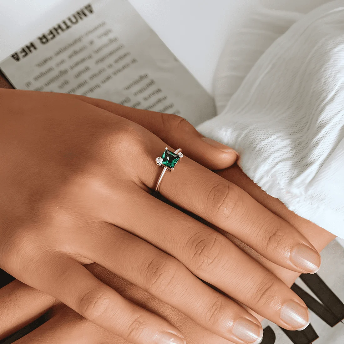 Anillo de Esmeralda con Mariquita <myexti><span>Plata de Ley 925, chapada en oro blanco, con circonitas verdes - ajustable</span></myexti> - Imagen 7